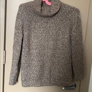 Turtle neck sweater